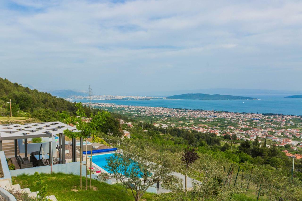 Villa Blue Hill Каштела Экстерьер фото